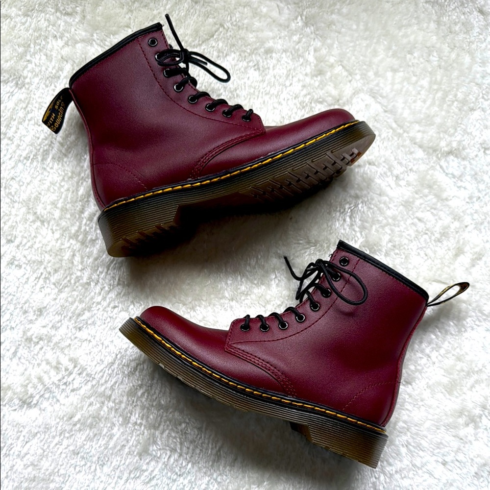 Dr Martens Boots Burgundy Red Size Women 5 Kids Size 3 EUC